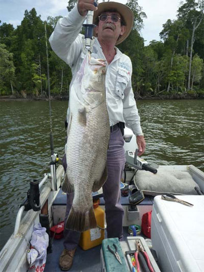 Mark Hore & his 9.22kg Bass on 6kg.